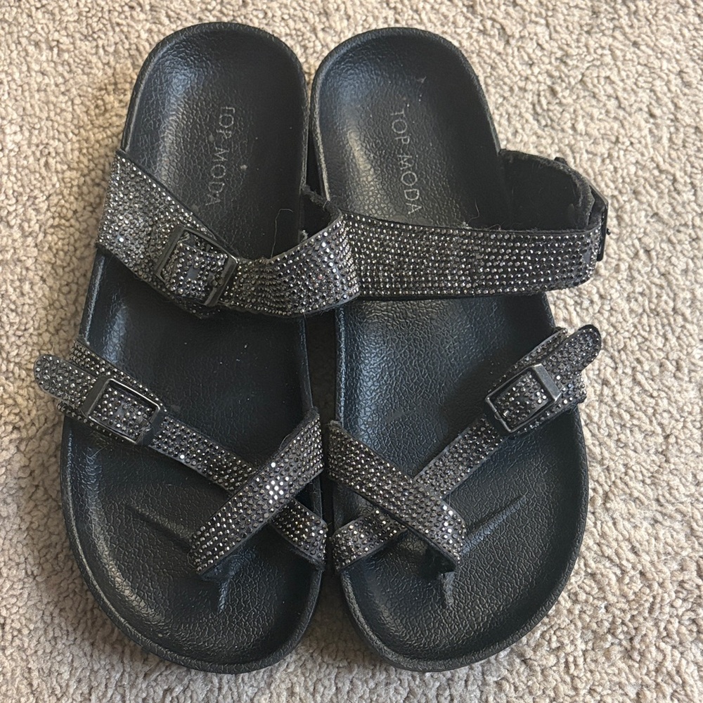 TOP Moda Glittering Black Slide Sandals